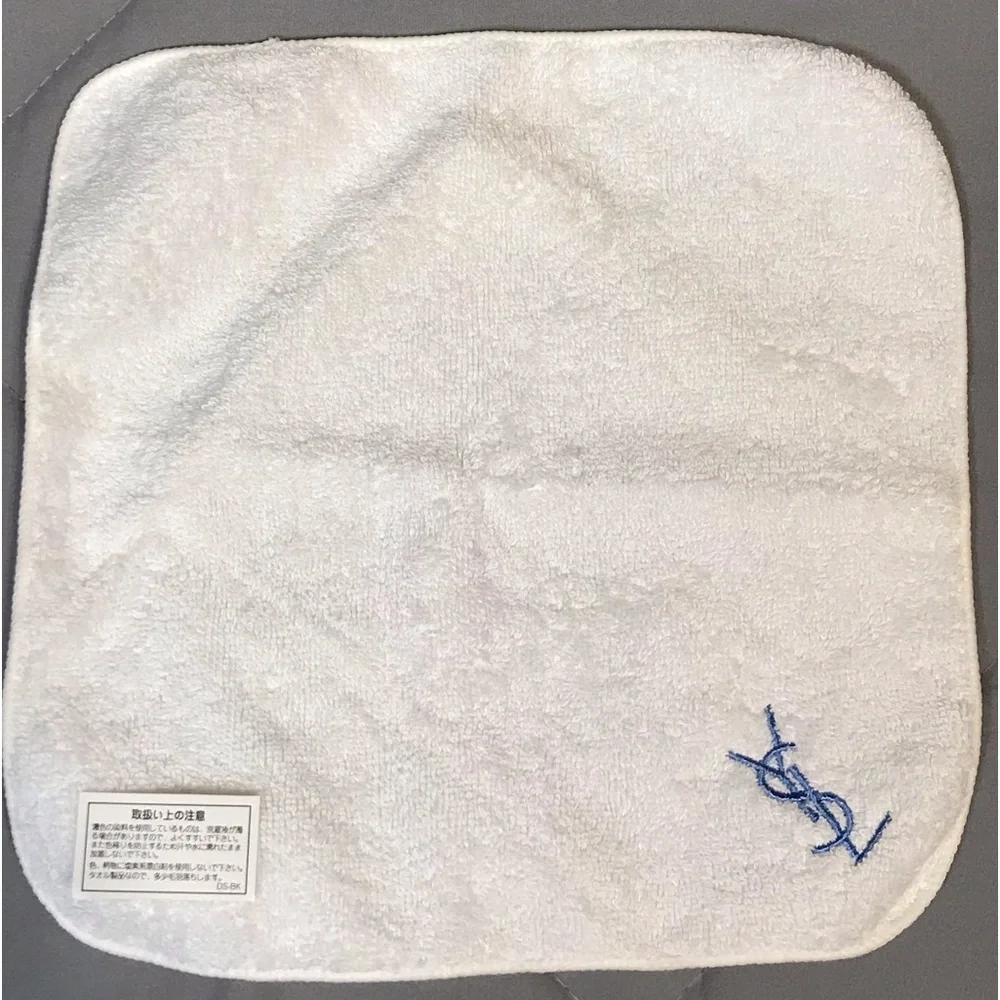 Low Start‼️NWT YSL Hand Towel 💙